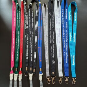 รับทำ สายคล้องบัตรสกรีนชื่อ สายห้อยคอ พิมพ์ชื่อ