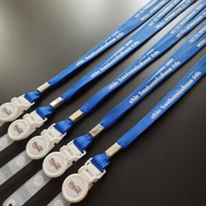 รับออกแบบ ผลิต สายคล้องบัตร สายห้อยป้าย สรีนชื่อ ซิลค์สกรีน โลโก้เรซิ่น 1 จุด