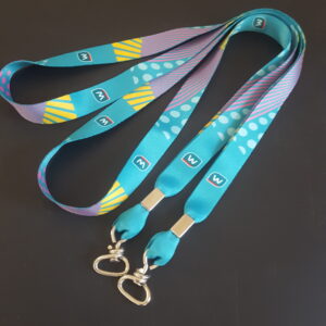 สายคล้องบัตร วัตสัน สีเขียว โรงงาน สายคล้องบัตร สายห้อยป้าย สรีนชื่อ สอดสี พิมพ์ซับลิเมชั่น