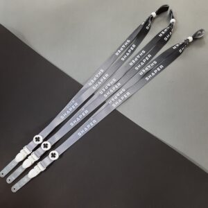 สายคล้องคอ SHAPER ไล่สีเทาดำ โลโก้เรซิ่น