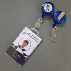 โยโย่ติดบัตรสีน้ำเงิน ติดโลโก้เรซิ่น มีความสุข