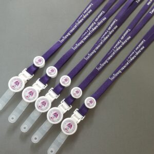 สายคล้องบัตรนักเรียน สกรีนชื่อโรงเรียน สีม่วง