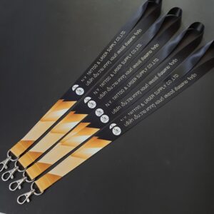 รับทำ สายคล้องบัตรสกรีนชื่อ สายห้อยคอ สอดสี พิมพ์ซับลิเมชั่น สีดำ ทอง