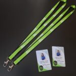 รับทำ สายคล้องบัตรสกรีนชื่อ สายห้อยคอ สอดสี พิมพ์ซับลิเมชั่น สายคล้องคอบัตรพนักงาน สีเขียว มีขอบ