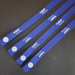 สายคล้องแมส สีน้ำเงิน ซิลค์สกรีนโลโก้บริษัท ของที่ระลึกพิมพ์ชื่อ