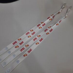 เนื้อผ้า สายคล้องซับลิเมชั่น สีขาว สกรีนโลโก้