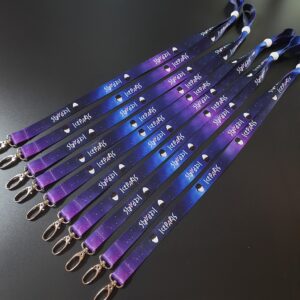 สายคล้องแมส ลายการ์ตูน น่ารักๆ สกรีนชื่อศิลปิน สำหรับกลุ่มแฟนคลับ