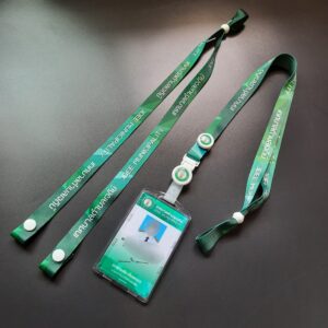 บัตรข้าราชการ บัตรเจ้าหน้าที่ บัตรประจำตัว สีเขียว พร้อมเงื่อนไขการใข้งาน ข้อปฎิบัติด้านหลังบัตร พร้อมสายคล้องใส่บัตร สกรีนสายคล้องแมสสีเขียว