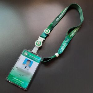 บัตรข้าราชการ บัตรเจ้าหน้าที่ บัตรประจำตัว สีเขียว พร้อมเงื่อนไขการใข้งาน ข้อปฎิบัติด้านหลังบัตร พร้อมสายคล้องใส่บัตร