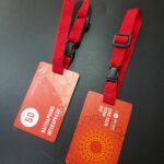 รับพิมพ์tagป้ายชื่อห้อยกระเป๋าเดินทาง สีแดง สำหรับกรุ๊ปทัวร์ กลุ่มเดินทาง