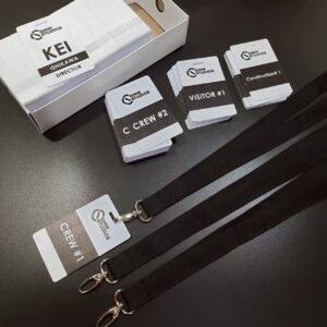 สายคล้องพร้อมป้ายชื่อ สายคล้องพร้อมส่ง พิมพ์บัตรstaff sreen badge lanyard สายคล้องคอสีดำ บัตรป้ายชื่อ VIP พิมพ์บัตรด่วน