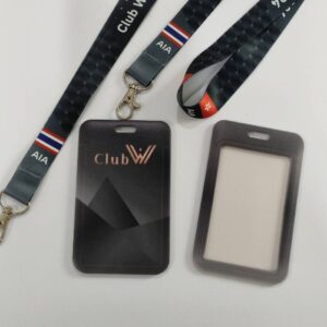 ตัวอย่างผลงานการสกรีนกรอบใส่บัตรแข็ง สกรีนโลโก้AIA พร้อมสายคล้องห้อยบัตร