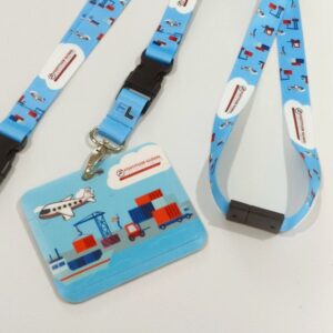 สายคล้องคอสีฟ้า สกรีนลาย มีอุปกรณ์เซฟตี้ พร้อมสกรีนกรอบใส่บัตรแนวนอน